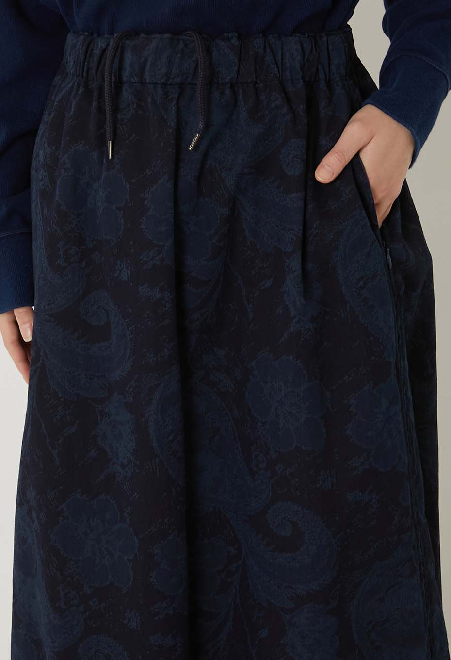 BLUE BLUE JAPAN INDIGO NYLON SATIN TSUJIGAHANA GATHERED SKIRT - INDIGO