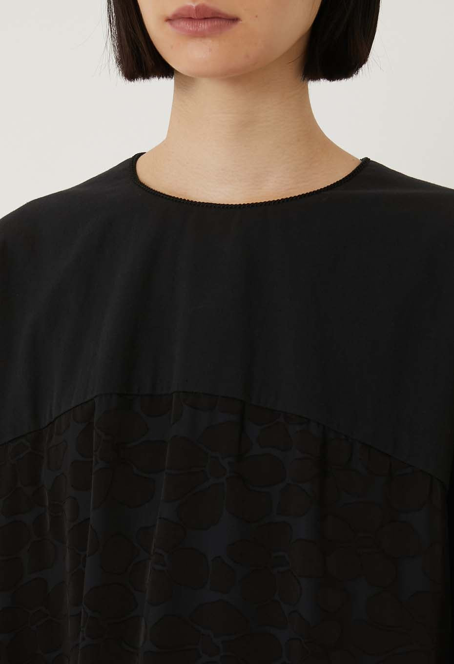 BLUE BLUE JAPAN OPENWORK PATTERN PULLOVER DRESS - BLACK