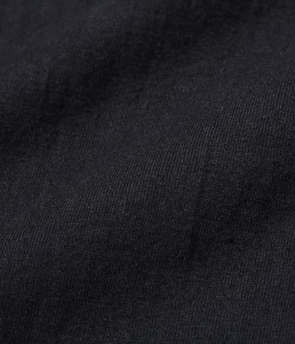 WHITESVILLE LONG SLEEVE POCKET T-SHIRT - BLACK