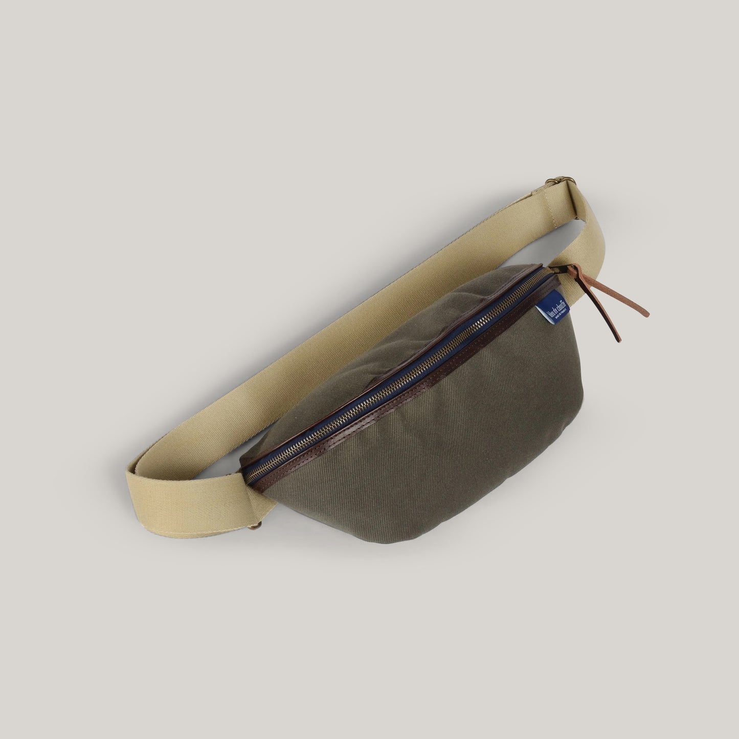 BLEU DE CHAUFFE NEW BEAT BELT BAG - KHAKI