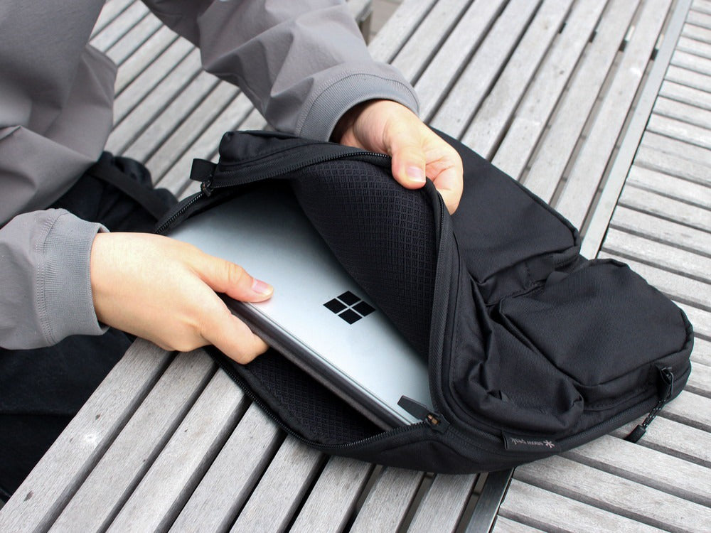 SNOW PEAK EVERYDAY USE LAPTOP CASE - GREY