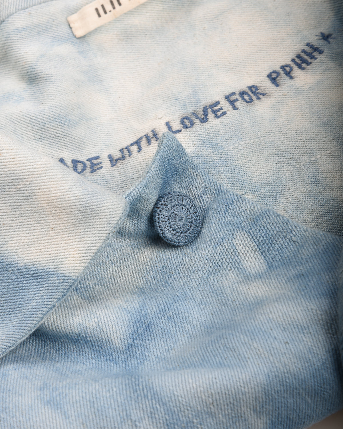 11.11 UNISEX GLEAM COTTON TRUCKER JACKET -  LIGHT INDIGO