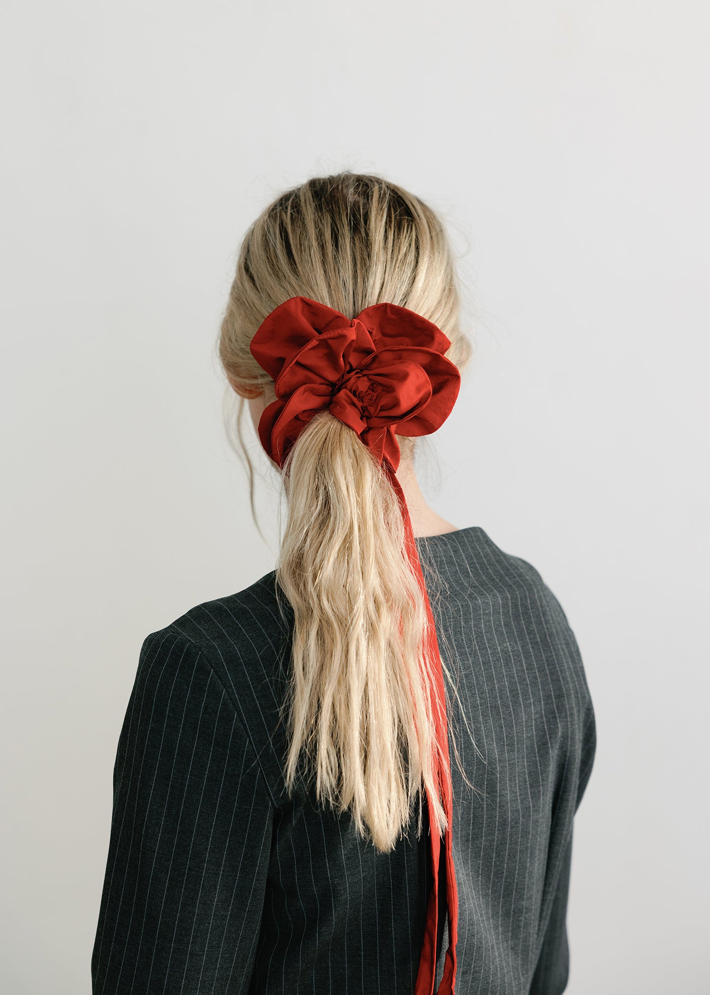 A BRONZE AGE - OPHELIA BOW - TANGO TAFFETA