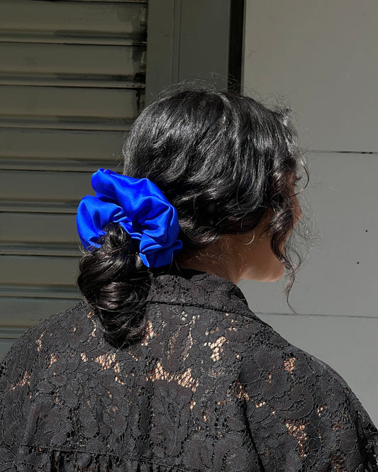 A BRONZE AGE - SILK SCRUNCHIE - PLAYA