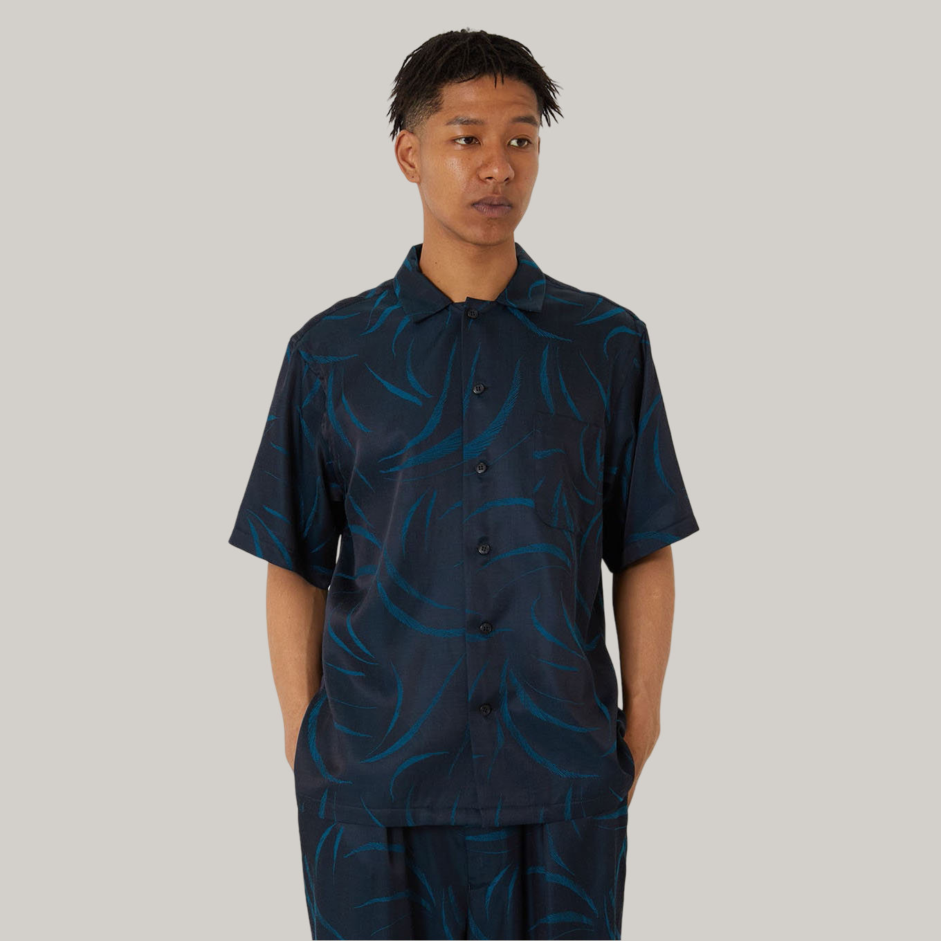 BLUE BLUE JAPAN MEBUKI SATIN OPEN COLLAR SS SHIRT - DARK NAVY