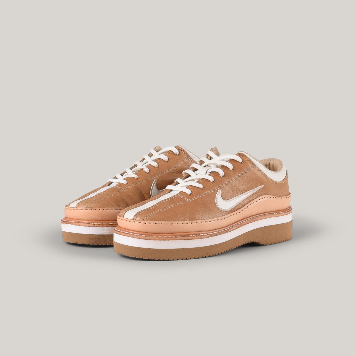 reCONSTRUCTED by SAMUEL FALZONE - NIKE GOLF SP-3 - CAMEL/ WHITE