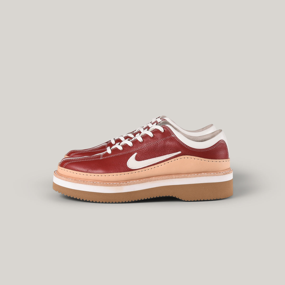 reCONSTRUCTED by SAMUEL FALZONE - NIKE GOLF SP-3 - RED/ WHITE