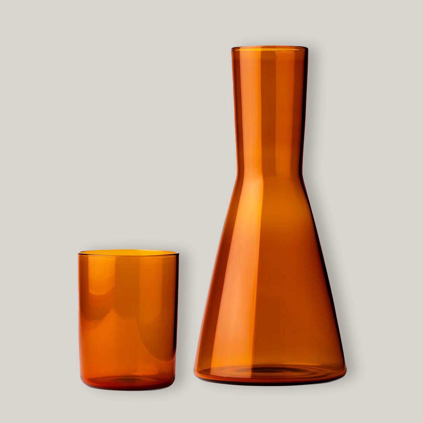STUDIO MILLIGRAM CARAFE 725ML & CUP GIFT SET - AMBER