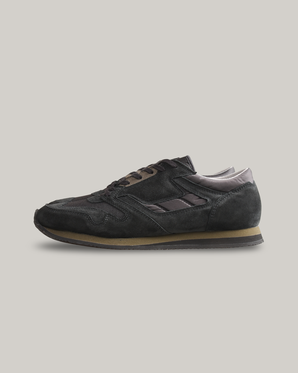 REPRODUCTION OF FOUND - BRITISH ARMY TRAINERS - BLACK/ BLACK