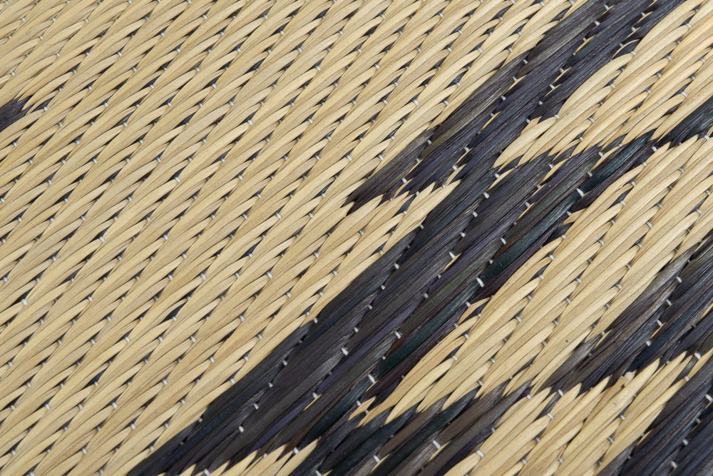 BASSHU IGUSA WOVEN RUG - NATURAL x GRAY