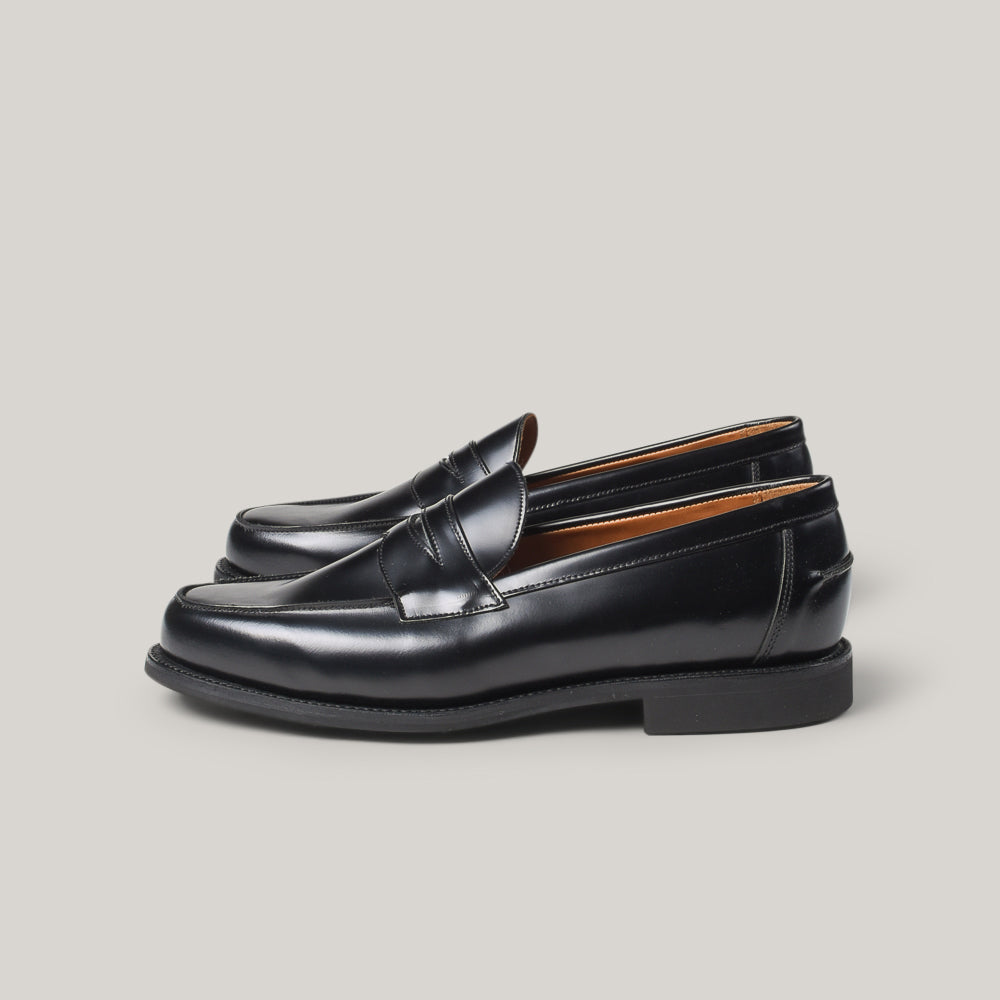 SANDERS BUTTSEAM APRON PENNY LOAFER - BLACK