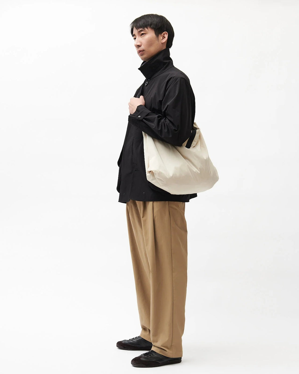 WORKS AND DAYS -  SLING BAG - LIGHT KHAKI