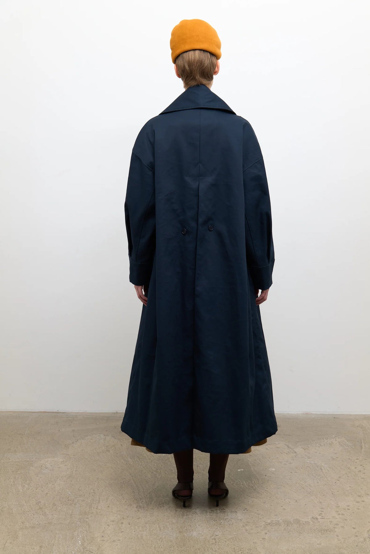 CAWLEY BRITISH COTTON GABARDINE AGNES MAC - NAVY/ TAN
