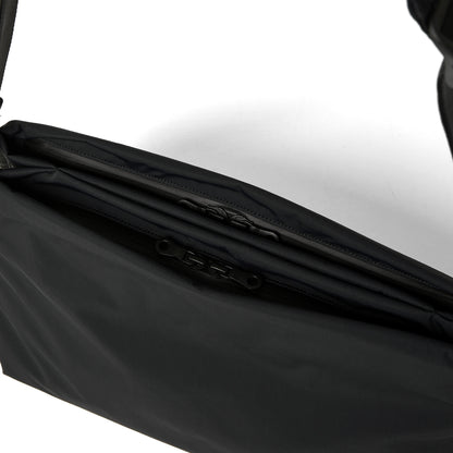 BLANKOF BELLOWS BAG 15 - (M) - BLACK