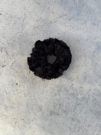 A BRONZE AGE - BIZZY SCRUNCHIE - BLACK