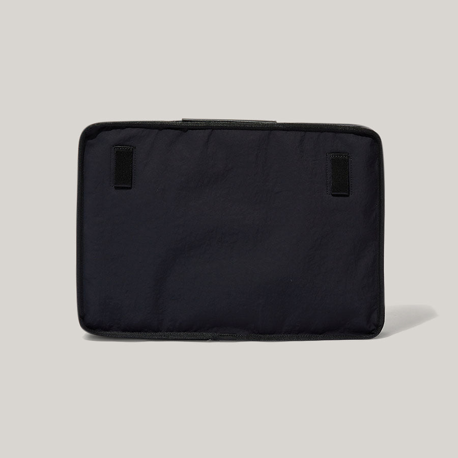 BLANKOF MACBOOK CASE 16 - BLACK