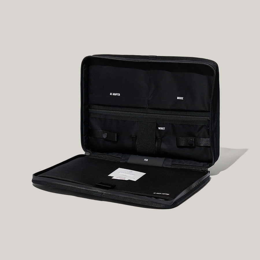 BLANKOF MACBOOK CASE 16 - BLACK