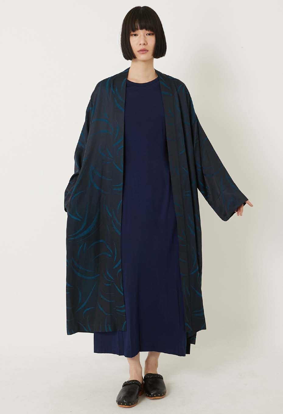 BLUE BLUE JAPAN WOMEN'S MEBUKI SATIN HAORI JACKET - DARK NAVY