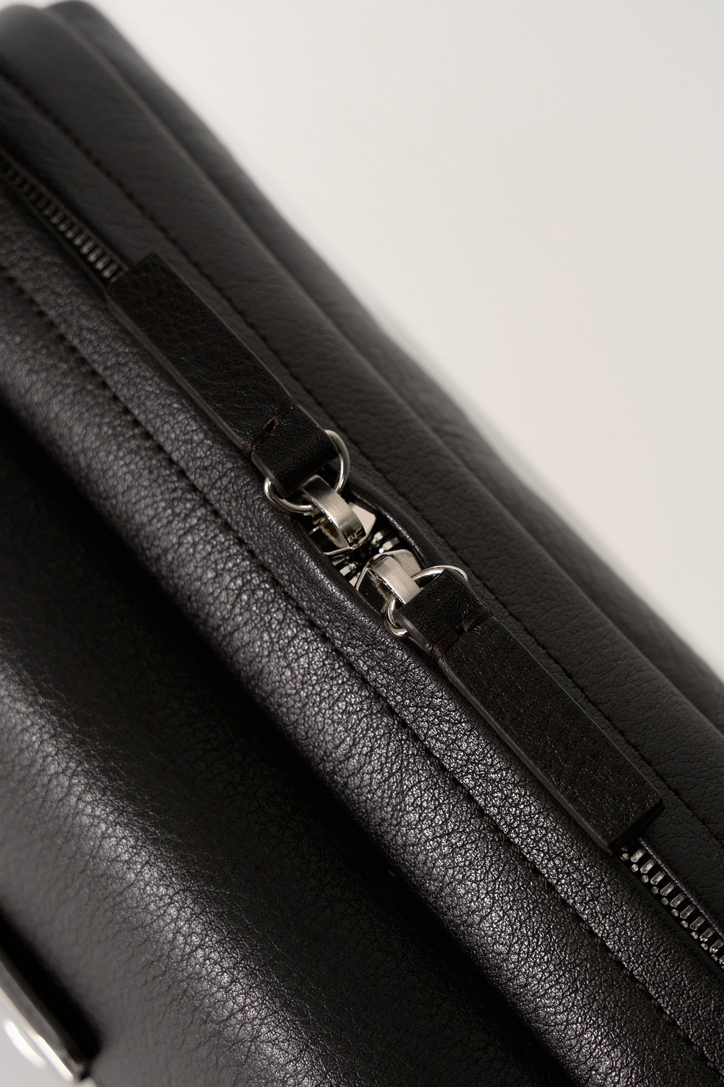 NOTHING WRITTEN PETIT FRAME MINI BAG - DARK BROWNIE