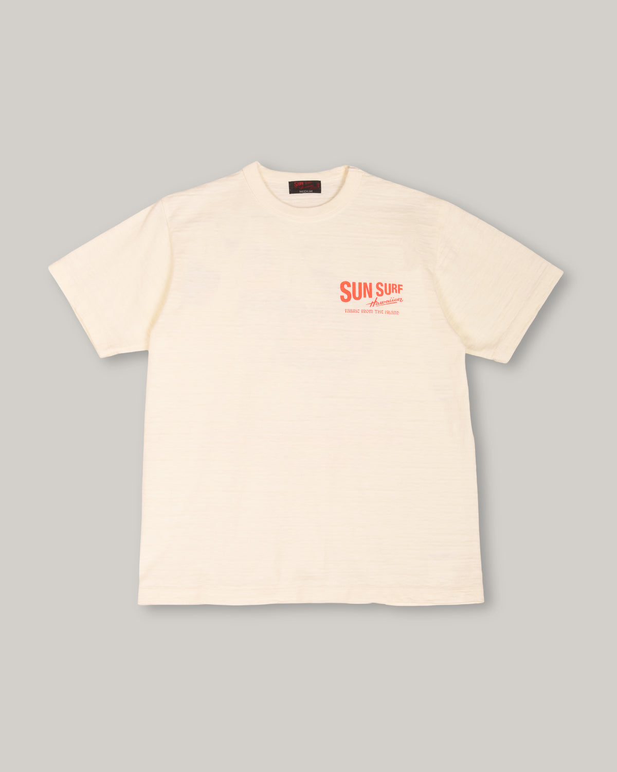 SUN SURF SLUB YARN TEE 'FRESH ISLAND CHICKEN' - OFF WHITE