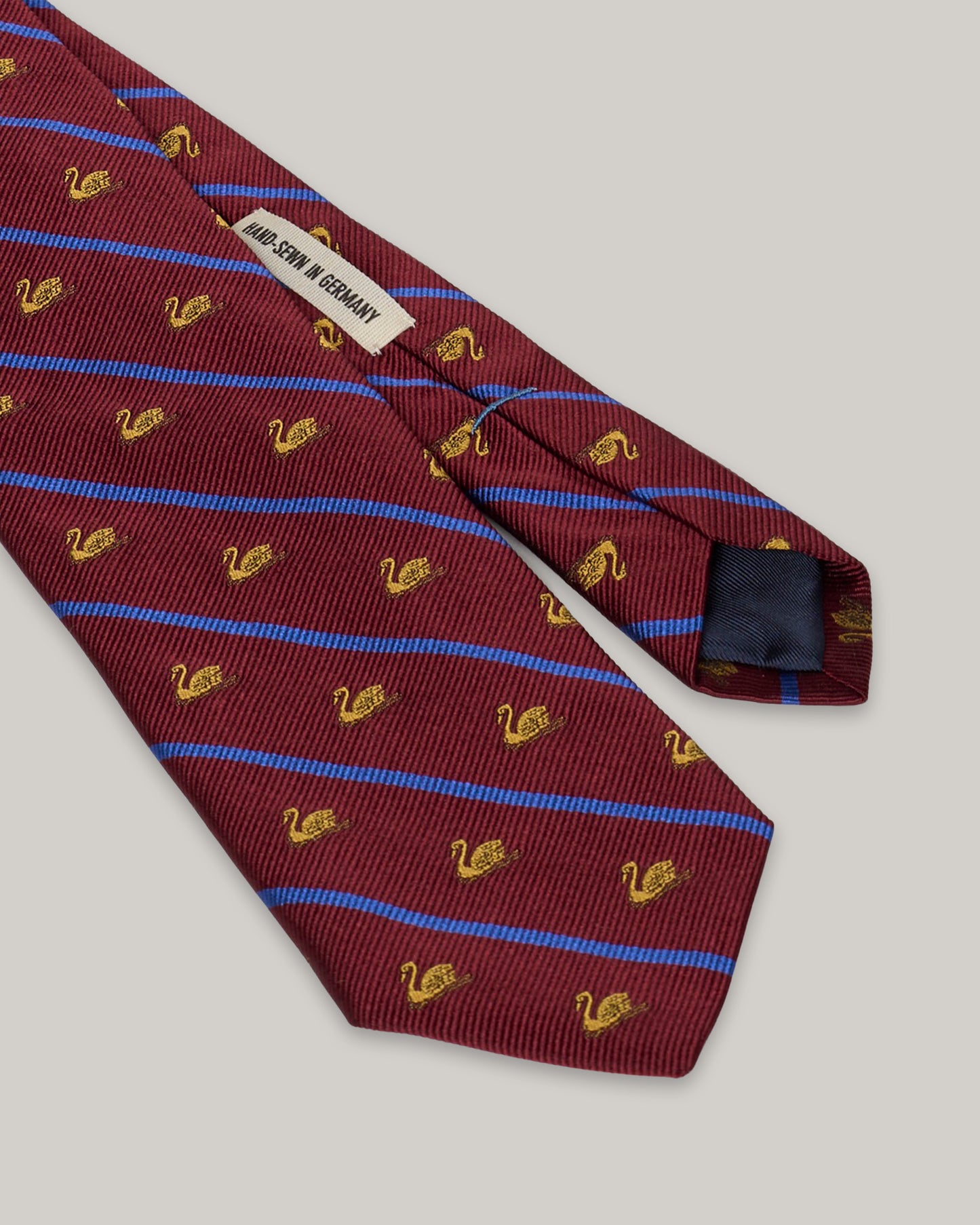 MERZ B. SCHWANEN SILK TIE - SWAN DRIFT - CARMINE RED