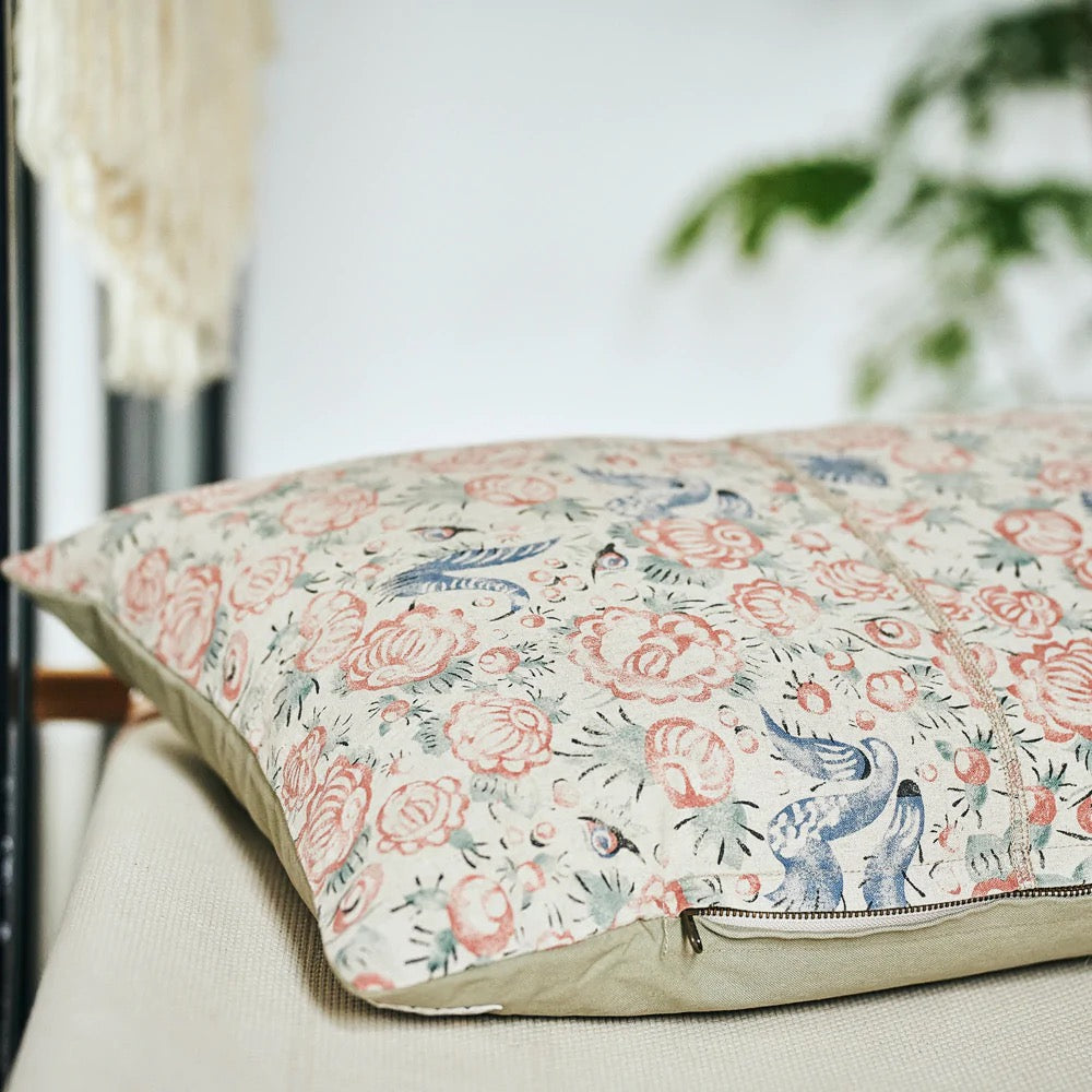 BASSHU LONG FEATHER CUSHION - FLORAL