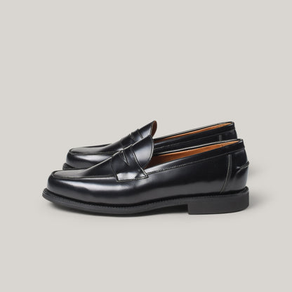 SANDERS BUTTSEAM APRON PENNY LOAFER  - BLACK